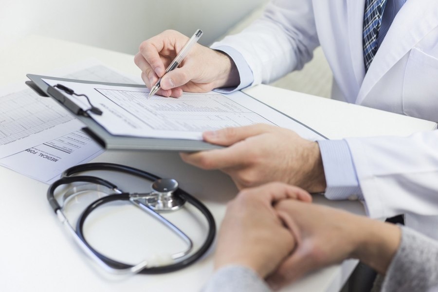 Pacienții care ar putea fi exceptați de la neplata primei zile de concediu medical