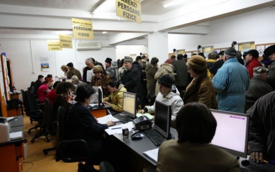 Până când se plăteşte impozitul în 2026 ca să ai parte de reducere. Detaliul important pe care românii trebuie să-l ştie