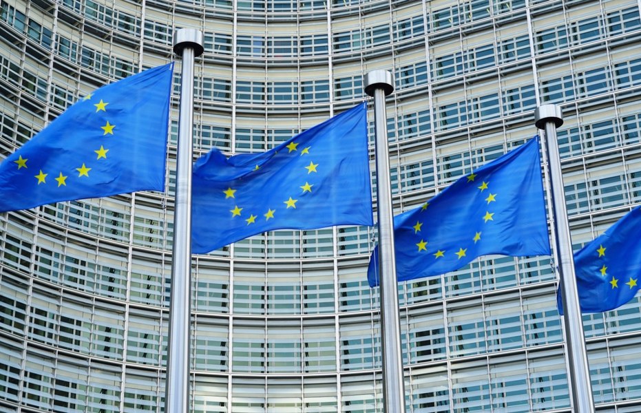 Parlamentul European blochează acordul comercial cu SUA: tensiunile cu Trump ating cote maxime