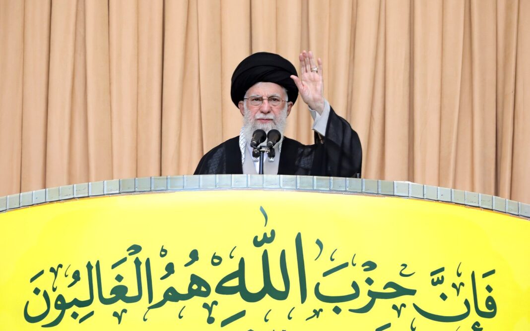 Patru scenarii pentru viitorul Iranului, dacă vor cădea ayatollahii