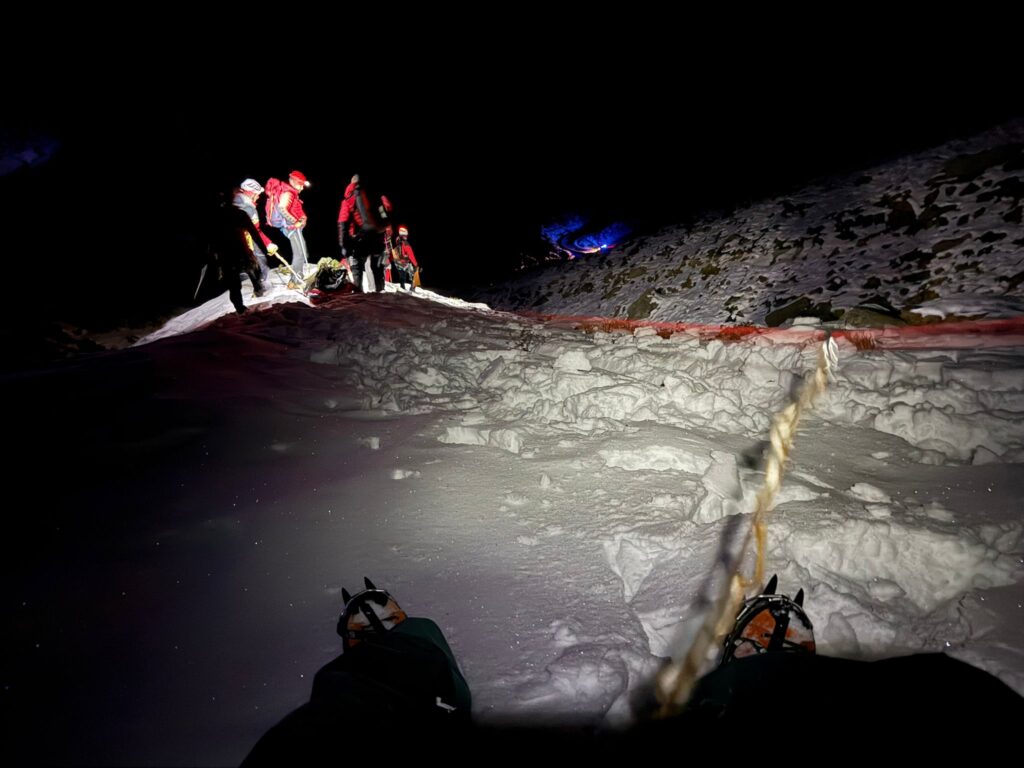 Peste 50 de persoane au fost salvate de pe munte, în ultimele 24 de ore, dintre care 14 persoane au fost transportate la spital