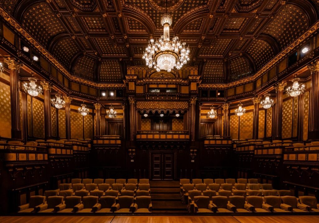 Președintele Nicușor Dan: Sala de teatru de la Cotroceni se deschide trupelor independente și liceenilor / ”Cultura română contemporană are nevoie nu doar de susținere, ci și de spații reale de afirmare”