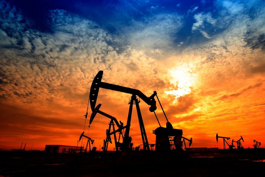 Prețul petrolului a scăzut după ce Trump a anunțat că Venezuela va trimite până la 50 de milioane de barili în SUA