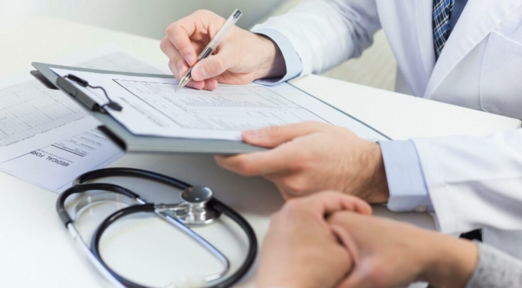 Prima zi de concediu medical, neplătită: explicațiile ministrului Sănătății