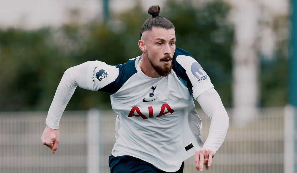 Radu Drăgușin, umilit la Tottenham. Românul a evoluat un singur minut în ultima etapă + Transferul la AS Roma, suspendat