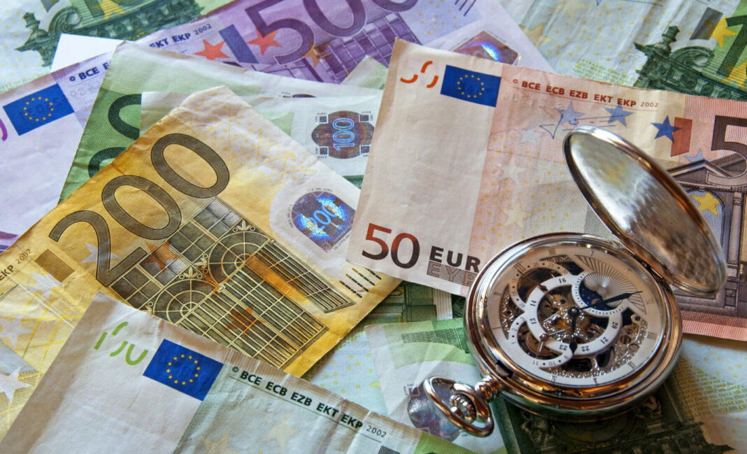 Randamentele obligațiunilor de stat din zona euro au crescut, în timp ce prețurile petrolului au scăzut