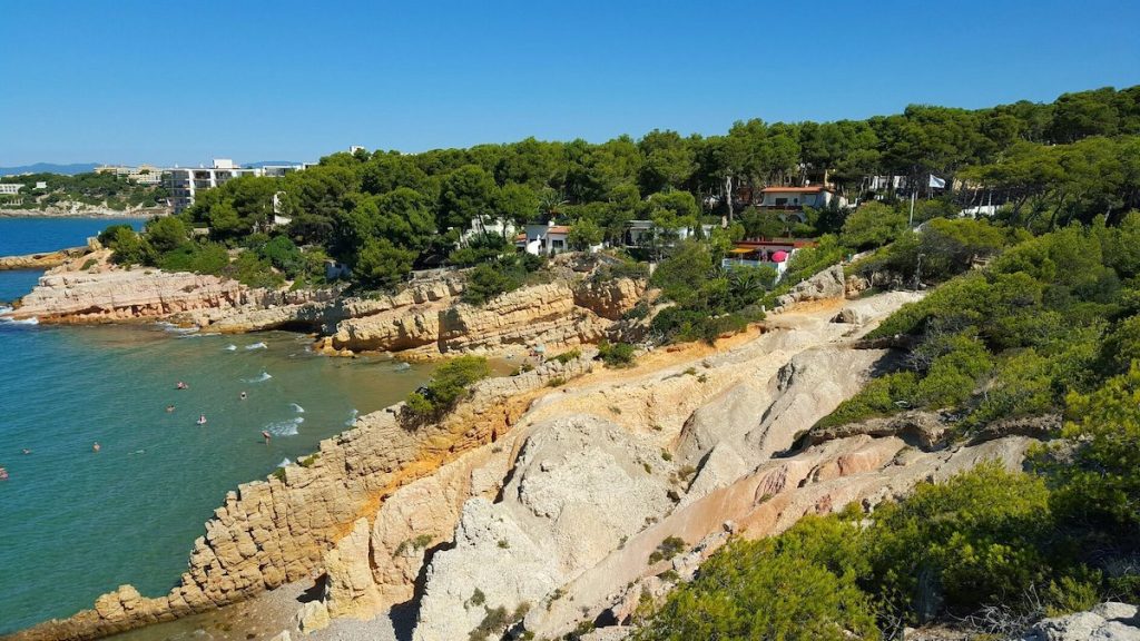 Rapoarte oficiale: 33 de plaje dintre cele mai vizitate din sudul Mediteranei ar putea dispărea până în 2100 din cauza creșterii nivelului mării / Unde sunt cele mai expuse zone