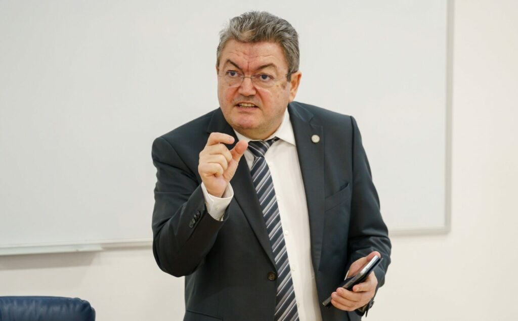 Rectorul Universității București, Marian Preda, explică motivele reale ale tentativei de desființare a Universității din Cahul: Ministrul Educației din Republica Moldova recompensează un coleg de partid