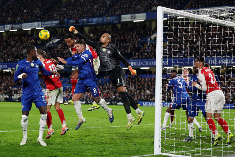 Robert Sanchez, făcut praf de fanii lui Chelsea după gafa dublă cu Arsenal! „E o glumă mare, vindeți-l!”