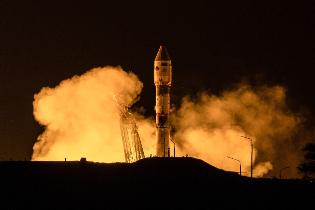 Rusia anunță că a găsit soluția pentru instalarea unei toalete pe modulul de aselenizare cu echipaj uman