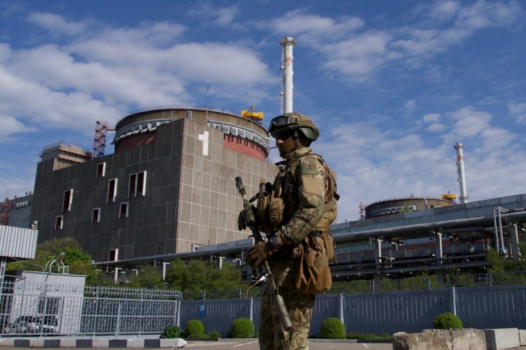 Rusia ia în calcul atacarea stațiilor electrice ale centralelor nucleare ucrainene pentru a o face să accepte capitularea, susține Kievul