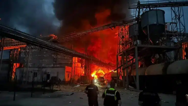 Rusia lovește vestul Ucrainei cu o rachetă hipersonică Oreșnik: explozii la Lviv, victime la Kiev