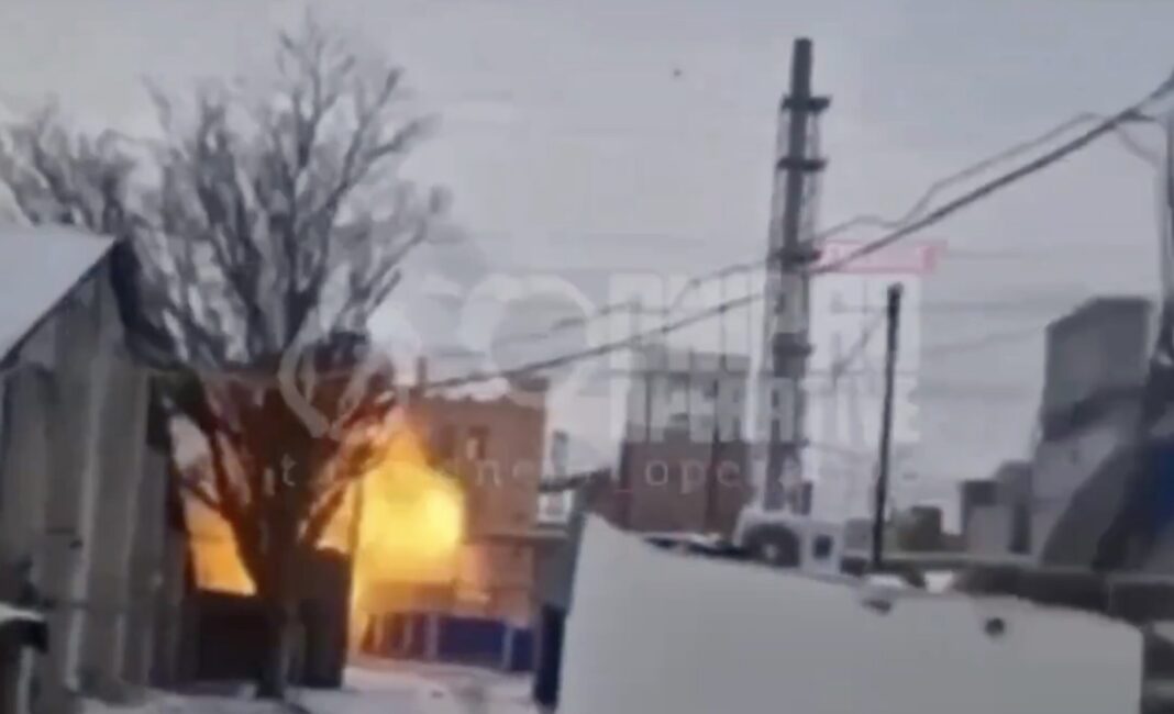 Rusia tocmai a bombardat o companie americană în Ucraina / 300 de tone de ulei au fost deversate pe străzile orașului Dnipro