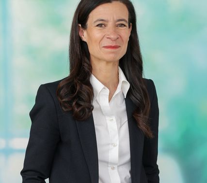 Schimbare de management la Dacia: Sandra Gomez a fost numită vicepreşedinte pentru strategie, produse şi business