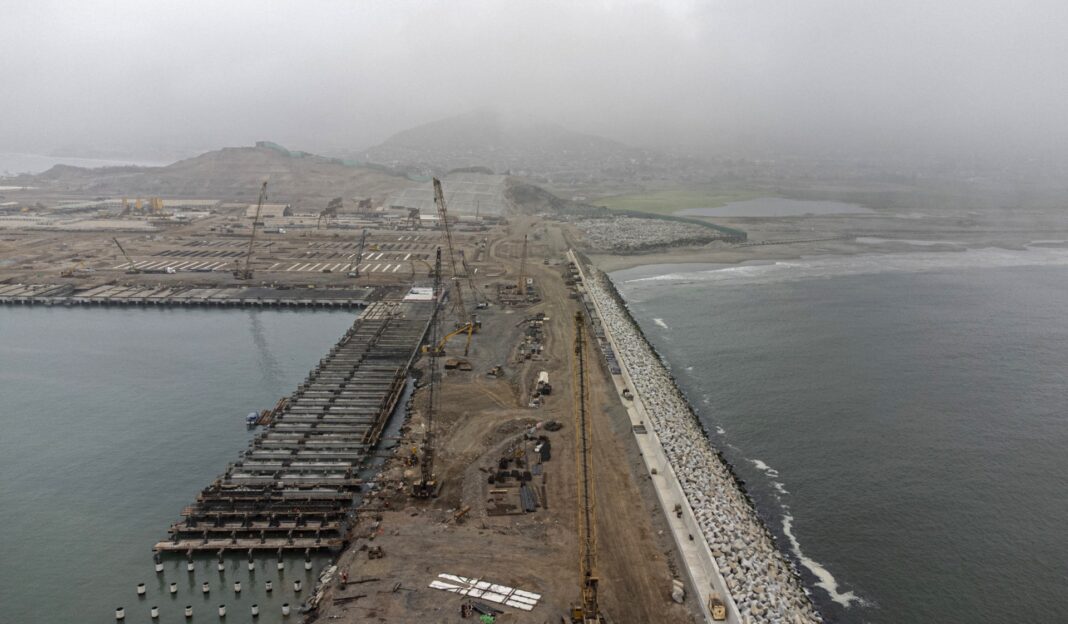 SUA vor construi o bază navală în Peru, la mai puţin de 80 de kilometri de portul construit de chinezi