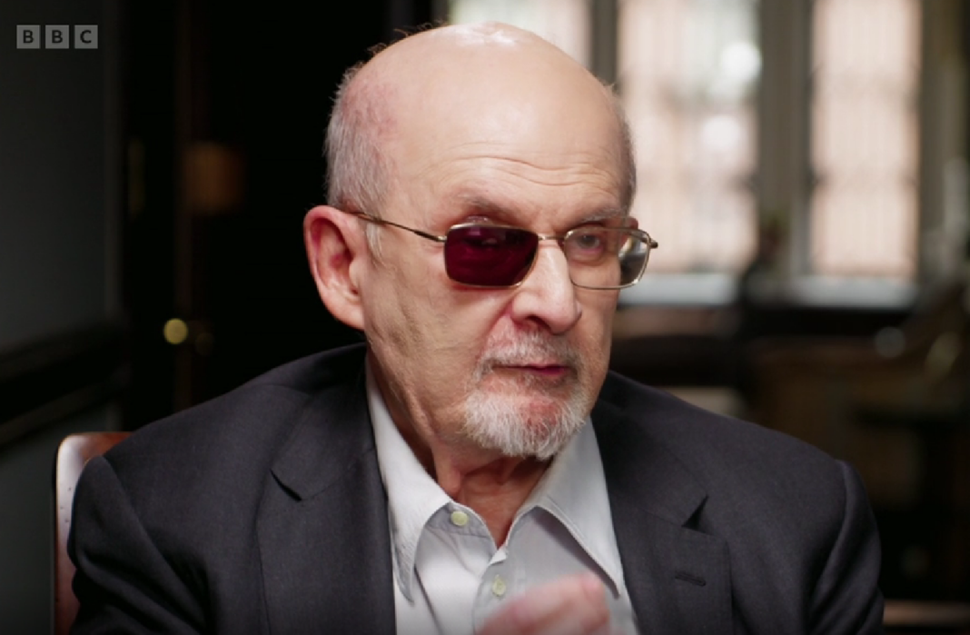 Toată lumea este în pericol” în Statele Unite, susține scriitorul Salman Rushdie / „Pentru cei care exercită puterea autoritar, cultura este inamicul”