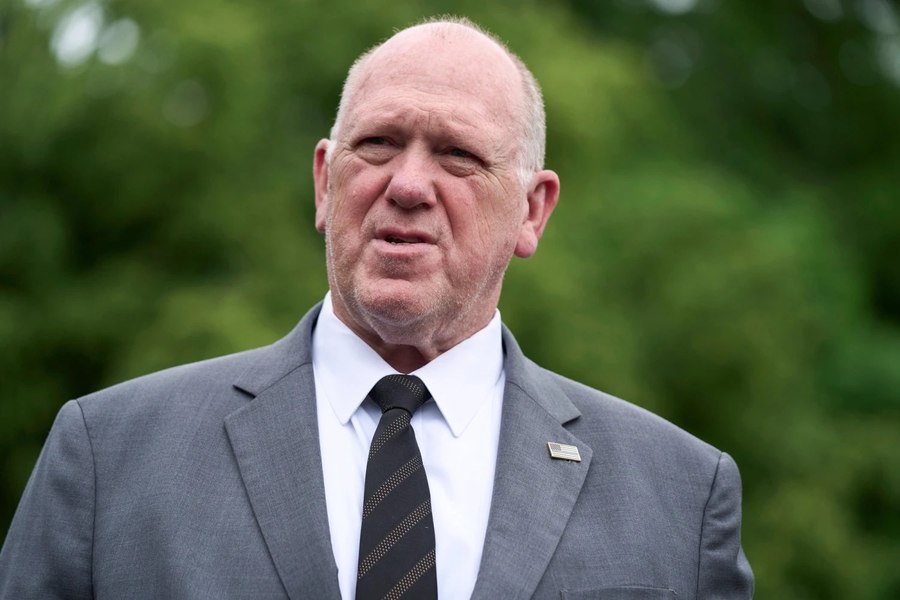 Tom Homan, „țarul” frontierelor de la Casa Albe, trimis la Minneapolis după uciderea asistentului Alex Pretti
