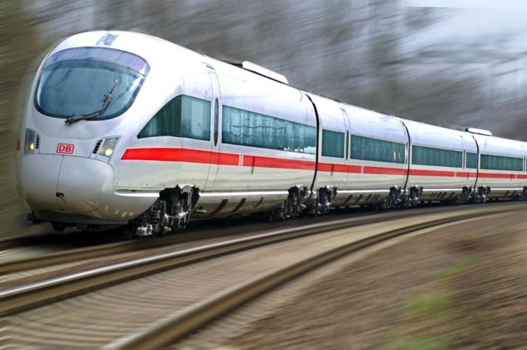Tren de mare viteză în România: Un studiu propune ruta Constanța–Oradea și viteze de până la 250 km/h