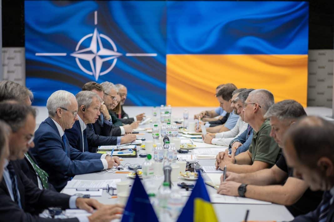 Un comandant NATO afirmă că este pregătit, dacă va fi solicitat, să planifice o misiune în Arctica