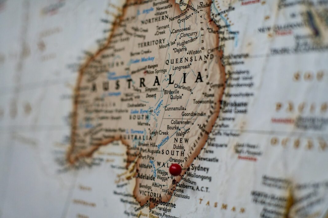 Un important festival literar din Australia, anulat, după ce a interzis participarea unei autoare palestiniene / A demisionat însăși directoarea evreică a festivalului care a criticat îngrădirea libertății de exprimare