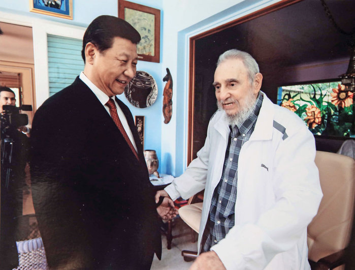Următoarea ţintă a lui Trump: Cuba, una dintre cele mai sărace ţări sud-americane, a căzut în capcana datoriilor către companiile chineze. Brazilia, o economie în plină expansiune, este dependentă de China la exporturile agricole. Cum îşi creşte Beijingul influenţa în America de Sud