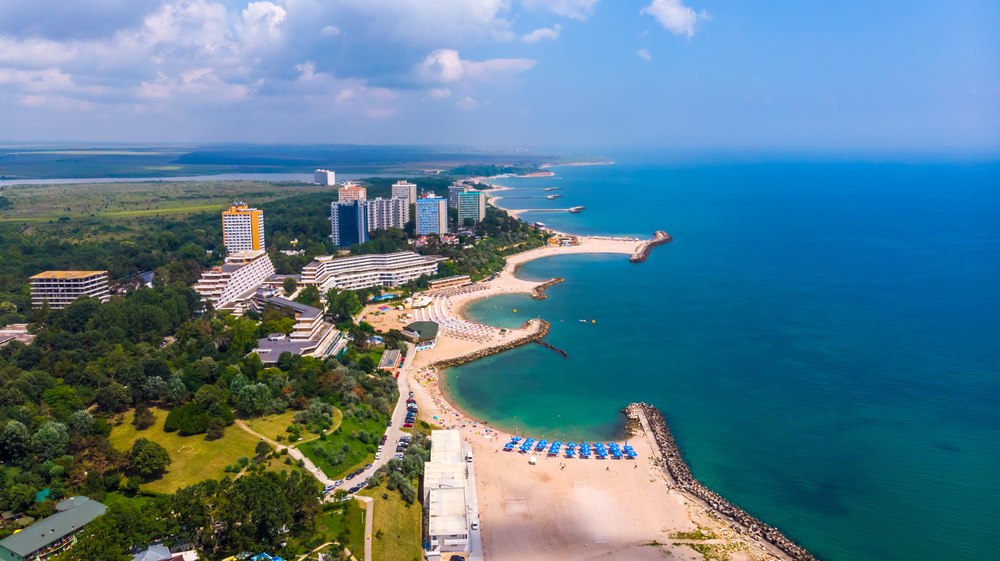 Vacanțele românilor, între preț și frustrare. Președintele ANAT: „În 7 zile, tu dai 1.400 de lei, dar n-ai intrat încă în hotel“