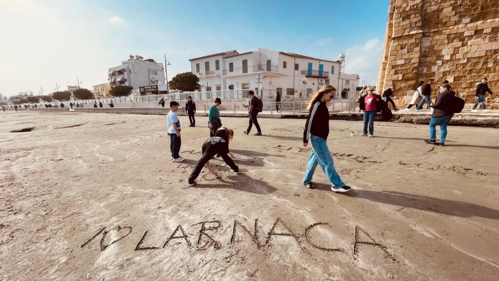 VIDEO Turist de iarnă în Larnaca. Cum să te bucuri de un oraș mediteraneean cu climă blândă, fără presiunea sezonului turistic