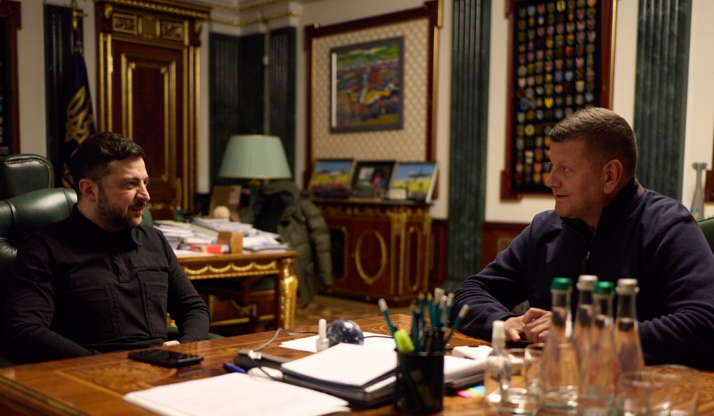 Vizită surpriză la Kiev. Valerii Zalujnîi, fostul șef al armatei ucrainene, s-a întâlnit cu Zelenski