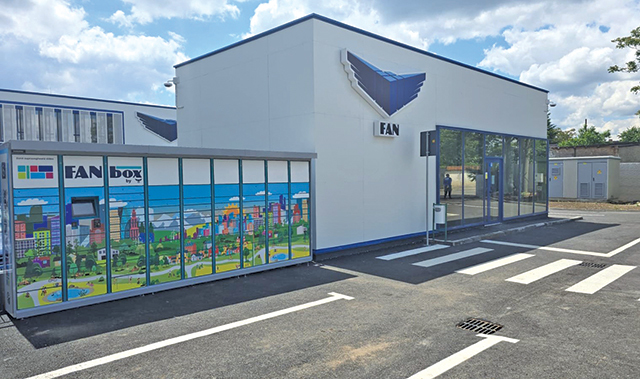 „Vom continua să investim pentru că noi credem în dezvoltarea şi creşterea pieţei“. FAN Courier, unul dintre cei mai mari jucători din piaţa de curierat, se aşteaptă la venituri în creştere cu 15% în acest an în pofida contextului dificil. Compania are în plan investiţii de 35 mil. euro în 2026