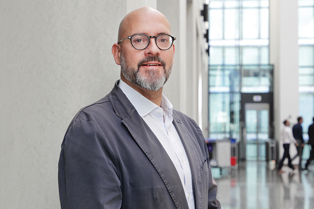 Vrei să investeşti în artă? Iată câteva sfaturi de la Adriano Picinati di Torcello, un expert din cadrul Deloitte