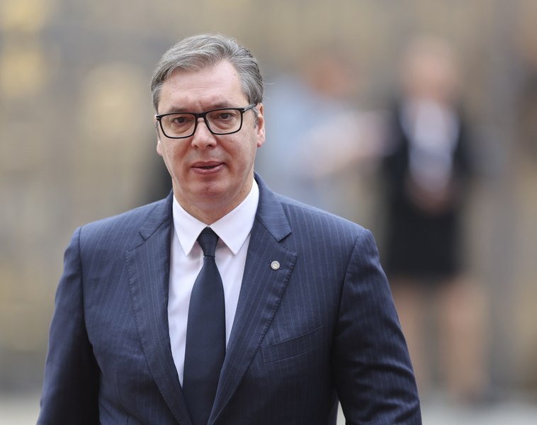 Vucic a promulgat reforma judiciară criticată de Comisia Europeană. Bruxellesul avertizează asupra subminării independenței justiției