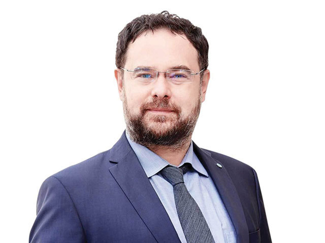 ZF Deschiderea de astăzi la Bursă. Adrian Codirlaşu, CFA: Un deficit bugetar mai mic ar avantaja Bursa de Valori; între timp, politica fiscală rămâne principalul risc