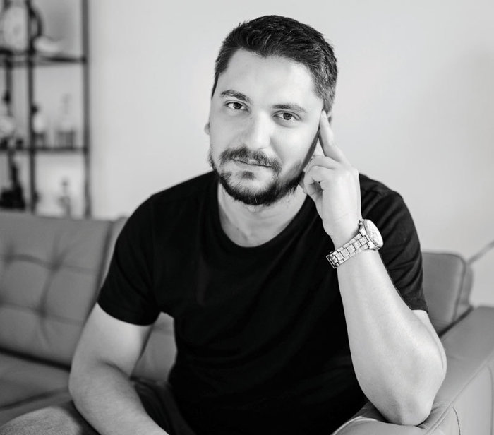 ZF IT Generation. Start-up Pitch. Cristian Doiu, fondator, UXR - agenţie de programare: Vrem să creăm un ecosistem de aplicaţii AI care să comunice între ele. Lucrăm la un agregator care va integra 500 de modele de inteligenţă artificială