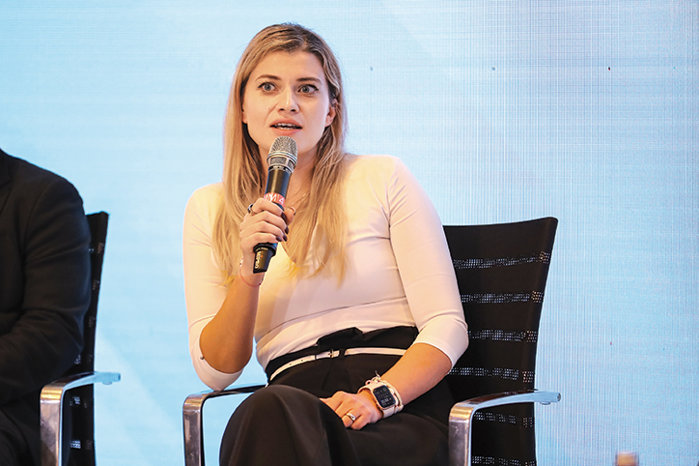 ZF IT Generation. Summit 2025. Ce trebuie să ştie un start-up care vrea să vândă unei bănci şi ce soluţii tehnice caută BCR pentru 2026. Tania Vasile, BCR: „Nu cumpărăm o tehnologie, căutăm un parteneriat pe 10-20 de ani“