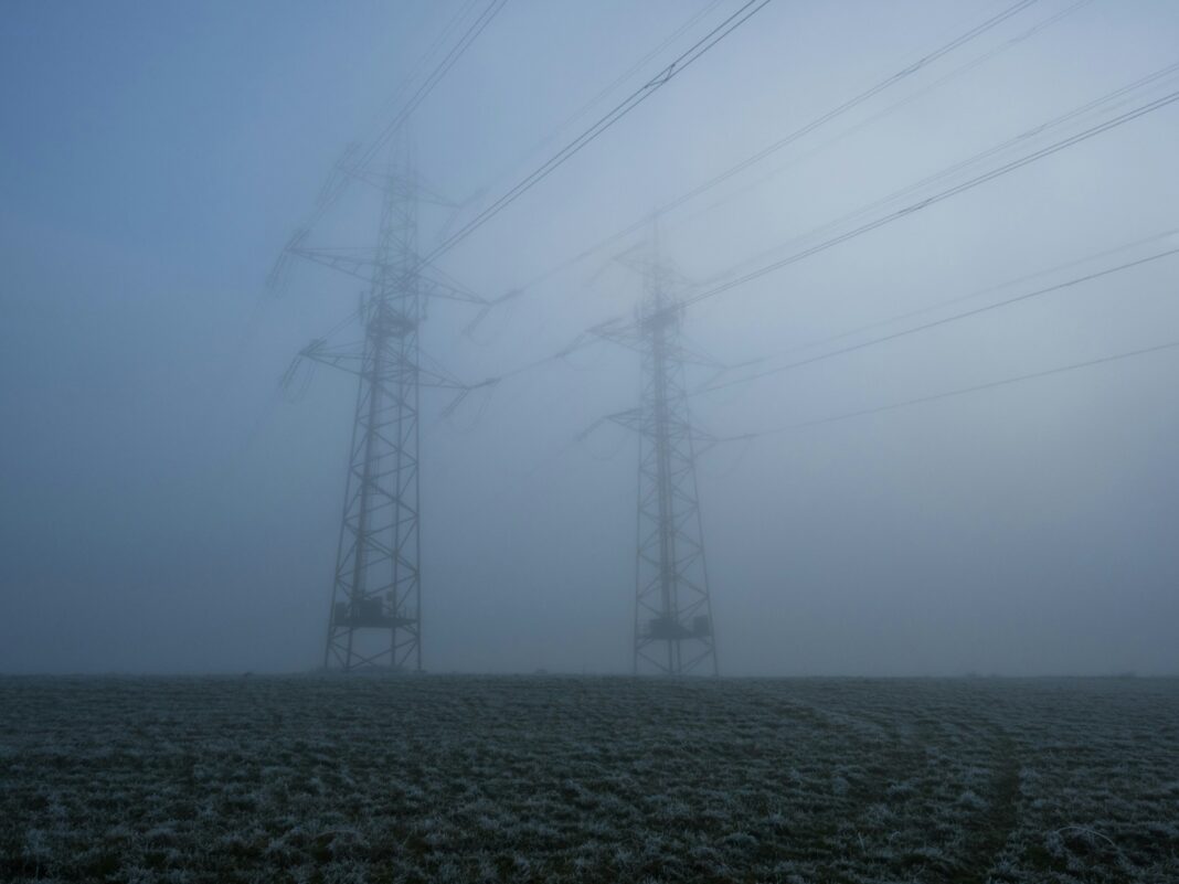 16 persoane blocate în lifturi la Chișinău, în urma penei de curent. România a exportat 185 MW pentru stabilizarea sistemului