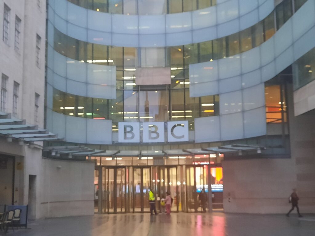 A fost stabilită data procesului de 10 miliarde de dolari intentat de Trump împotriva BBC pentru editarea emisiunii Panorama
