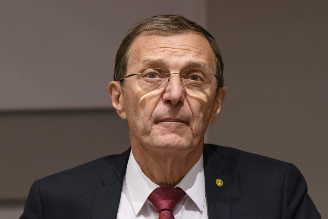 Academia Română reacționează la acuzele că vrea să implice patrimoniul său în afaceri imobiliare