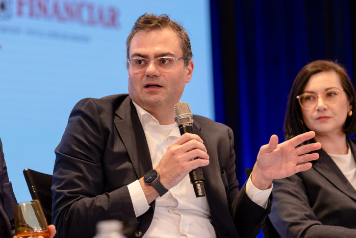 Alexandru Teodorescu, development manager, OPM E-CHARGE: Dezvoltarea infratructurii şi parcul auto sunt legate. Dacă nu există predictibilitate pe un număr de vehicule electrice ce urmează să fie înmatriculate în următorii ani, stau să mă gândesc cât de repede accelerez implementarea proiectelor de infrastructură.