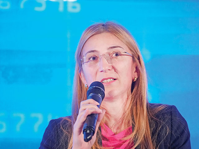 Alina Popa, CFO OMV Petrom: Discutăm cu băncile pentru finanţare în contextul investiţiilor record de 9 miliarde lei în 2026 şi al unor dividende semnificative