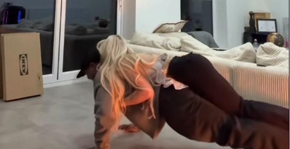 Alisha Lehmann, cea mai sexy fotbalistă din lume, își face de cap cu noul partener, Montel McKenzie