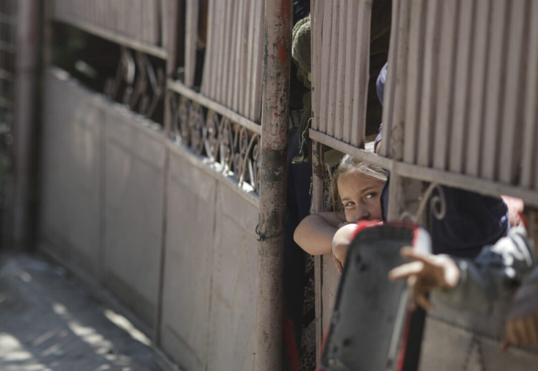 ANALIZĂ Una din trei localități din țară dă pe salarii mai mult decât are venituri proprii / Sunt cazuri unde bugetul de salarii e și de două ori mai mare decât se taxează local / Topul sărăciei