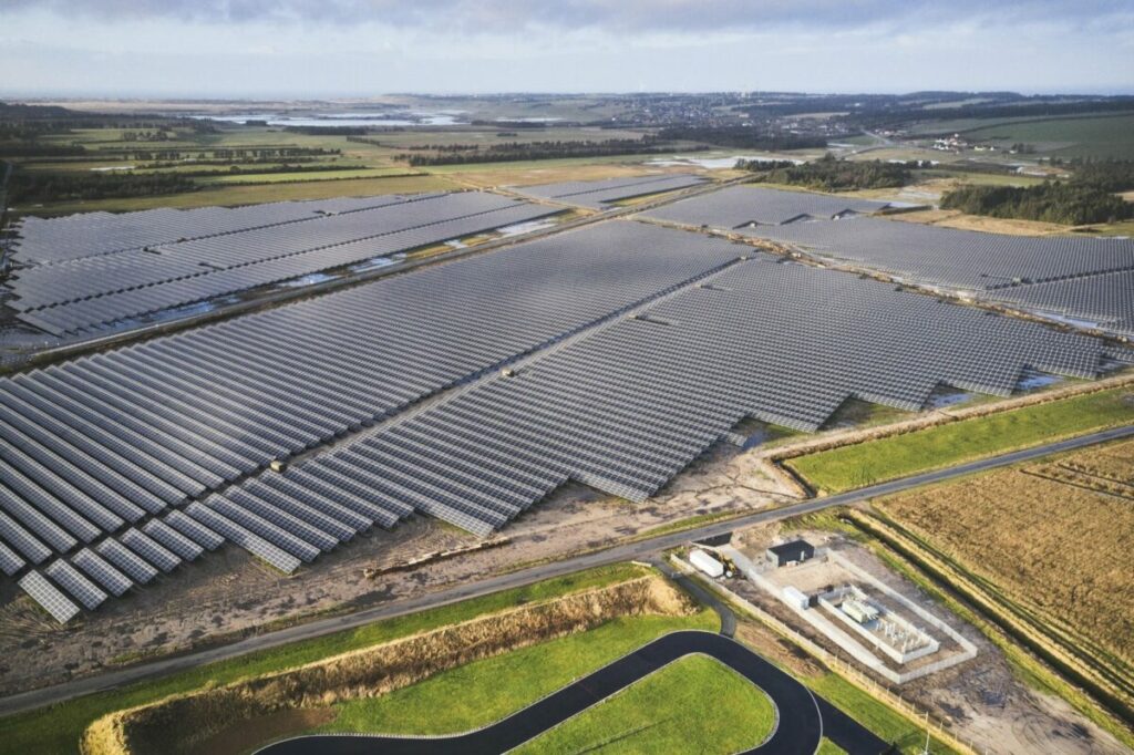 Arabia Saudită va investi două miliarde de dolari pentru a construi parcuri fotovoltaice în Turcia