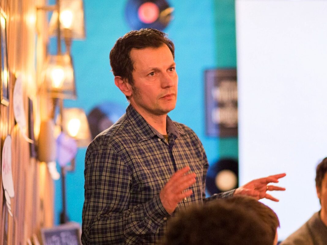 Avertisment al sociologului Gabriel Bădescu: Numărul de profesori calificați scade mai rapid și mai abrupt decât numărul elevilor / Mediul rural este de departe cel mai afectat