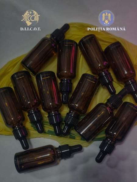 Bărbat de 41 de ani, reținut pentru trafic de droguri. Avea substanțe interzise chiar și la locul de muncă