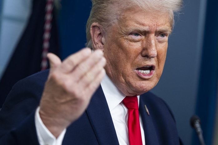 BREAKING. Preşedintele Donald Trump a declarat că va majora noua rată globală a tarifelor de la 10% la 15%, la nici o zi după ce Curtea Supremă a SUA a anulat legitimitatea tarifelor, fundamentul planului său economic