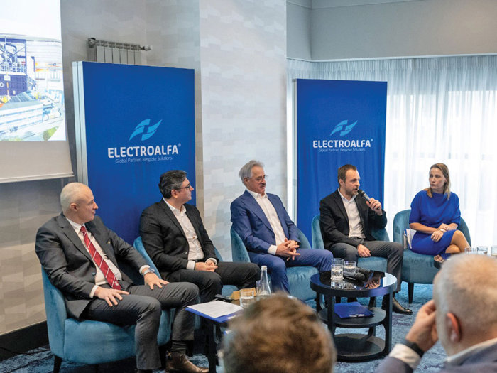 Bursă. Listarea Electro-Alfa: acord posibil cu o instituţie financiară internaţională, subscriere minimă de 400 de acţiuni la retail şi dividende de minimum 30% din rezultatul din 2026; evaluare de 1 mld. lei înainte de majorarea de capital şi capitalizare anticipată 1,67 mld. lei. Raport P/E pe estimările pe 2025 între 12,2 şi 12,9 înainte de majorare