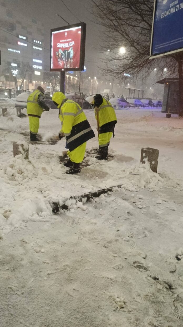Capitala sub Cod Portocaliu de ninsori. Cât ține cel mai sever episod de iarnă