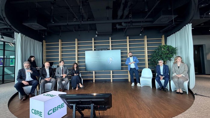 CBRE: Mallurile din România sunt pline, birourile din centrul Bucureştiului la fel, iar noi mai avem nevoie de încă un milion de metri pătraţi de retail pentru a acoperi cererea