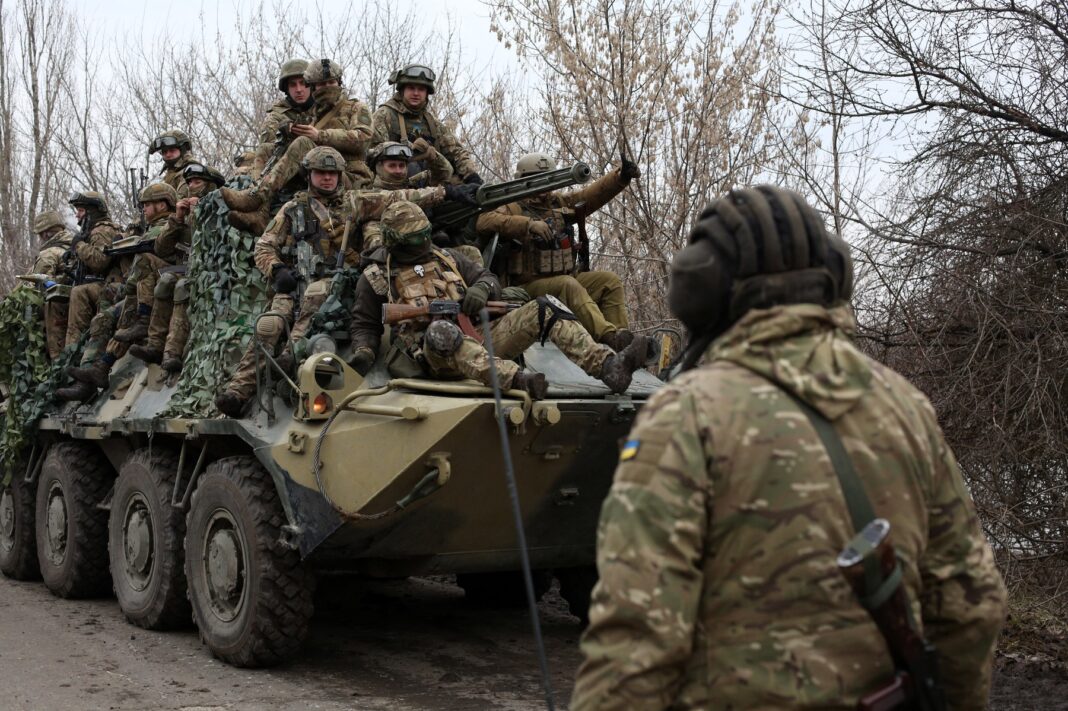 Circa 90.000 de ucraineni, majoritatea militari, sunt daţi dispăruţi de la declanșarea invaziei ruse în urmă cu patru ani
