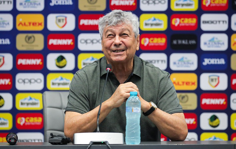 Confirmat! Mircea Lucescu rămâne pe banca tehnică a României. Începe pregătirea pentru barajul cu Turcia